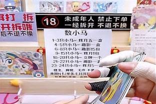 手热！布克第三节12中7独得16分4助 三节打完砍32分7板9助